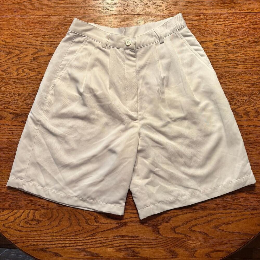Vintage‎ Guess Golf White Lined Shorts Women's Size 10 Made in USA